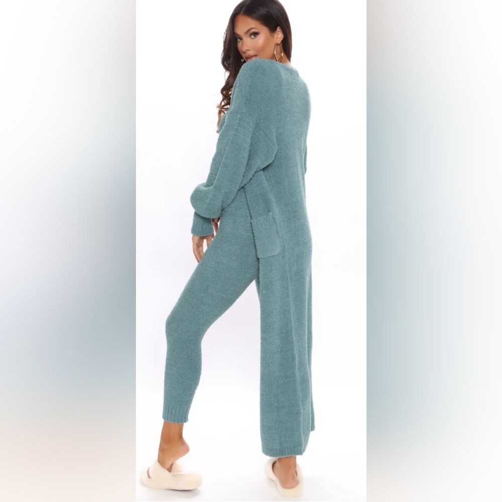 Heather Green Fuzzy Lounge Sweater Set Size M - Picture 2 of 15